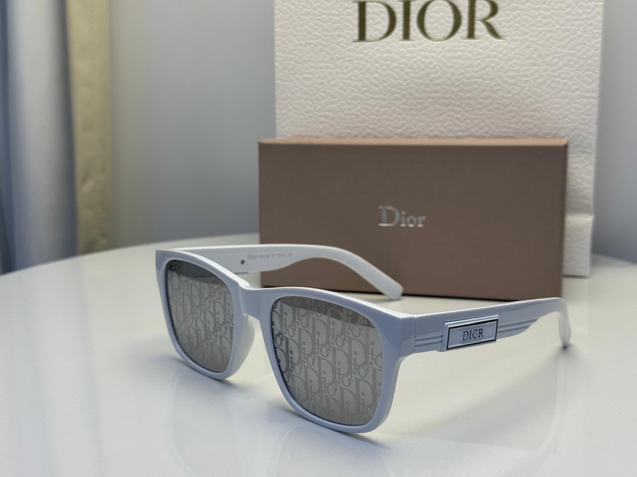 Dior